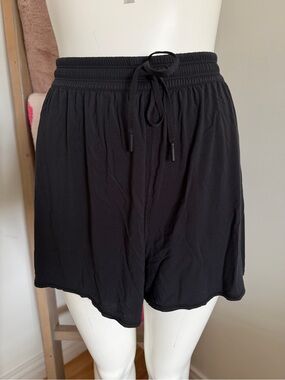 lululemon athletica Women's Black Athletic Shorts
